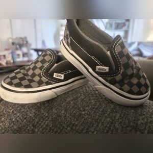 Vans Toddler Slip-On V Shoe, Size 5